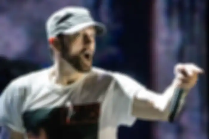 Eminem rilis album baru 'Kamikaze' secara mendadak