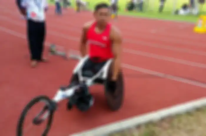 Atlet difabel Indonesia, Jaenal Aripin, seusai menjalani lomba pada test event Asian Para Games 2018
