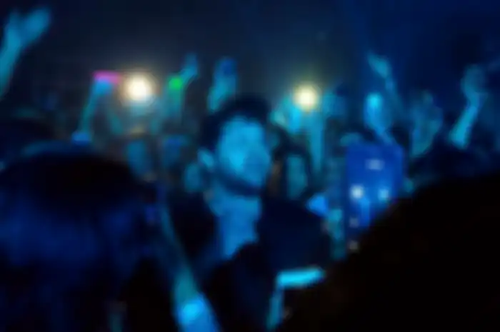 Ruban Nielson dari Unknown Mortal Orchestra saat manggung di Jakarta (26/9/2018)