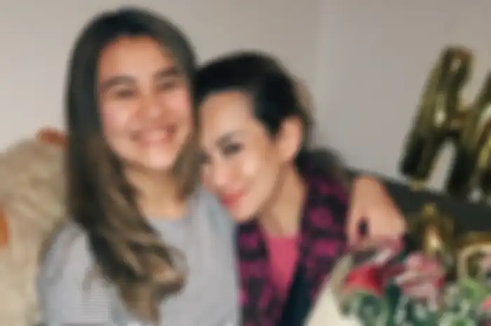 Aaliyah Massaid dan Reza Artamevia