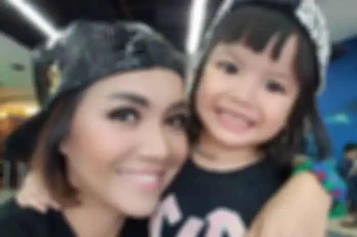 Jadi Salah Satu Penyebab Penyakit yang Diderita Anak Denada, Terkuak Begini Fakta Sesungguhnya Mengenai Teknik Mencuci Dry Cleaning