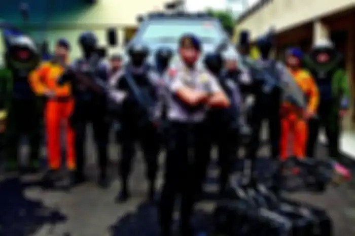 Serangkaian serangan bom di Jakarta menjadikan satuan Gegana Brimob Polda Metro Jaya (PMJ) tidak bisa tidak harus dalam kondisi siaga penuh.