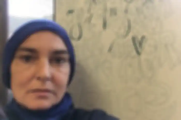 Sinead O'Connor yang kini berganti nama jadi Shuhada Davitt
