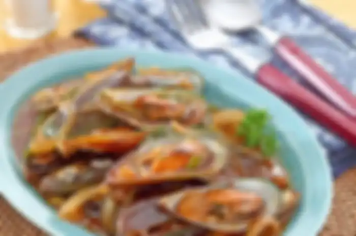 Kerang goreng saus. (Sajiansedap)