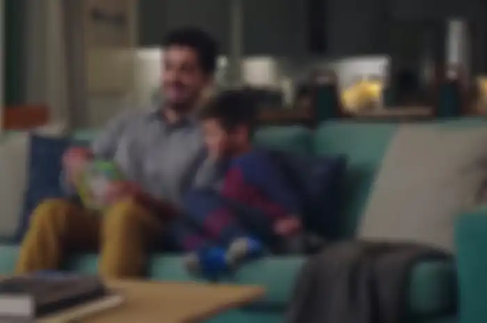 Google Home secara otomatis akan melantunkan lagu dan efek suara ketika kamu membacakan dongeng Disney.