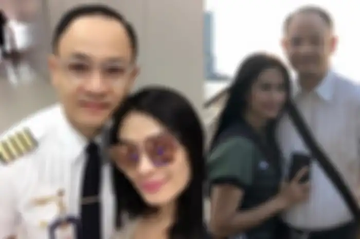 Iis Dahlia dan Satrio Dewandono. Berstatus Istri Pilot, Iis Dahlia Ungkapkan Pesan Suami Setiap Hend