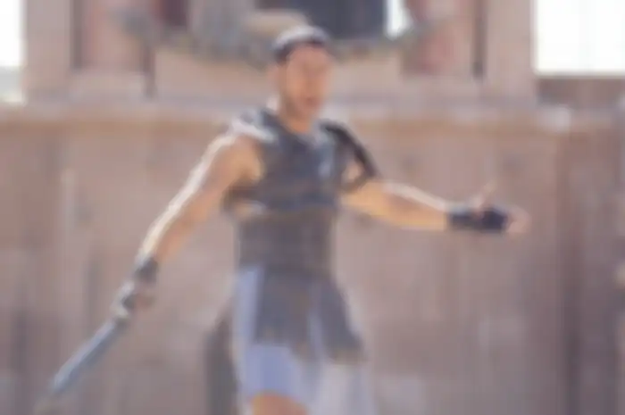 Russell Crowe sebagai Maximus dalam film Gladiator
