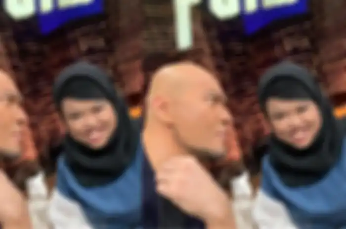 Kekeyi dan Deddy Corbuzier di acara Hitam Putih