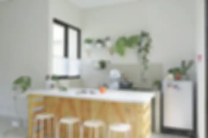 Meja island custom berbahan jati belanda untuk dapur cantik hemat bujet