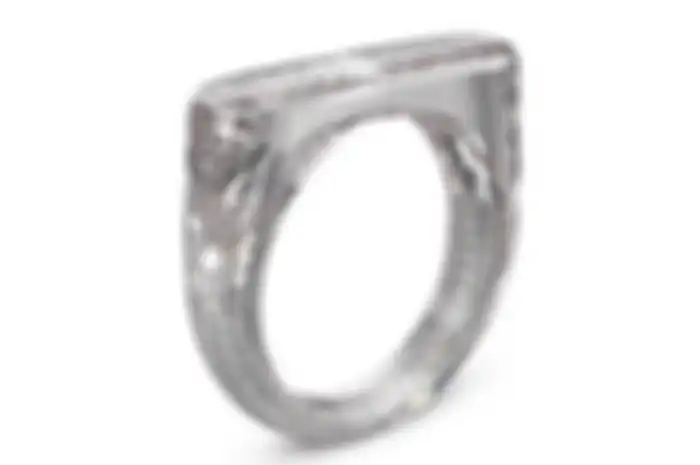Cincin dari berlian