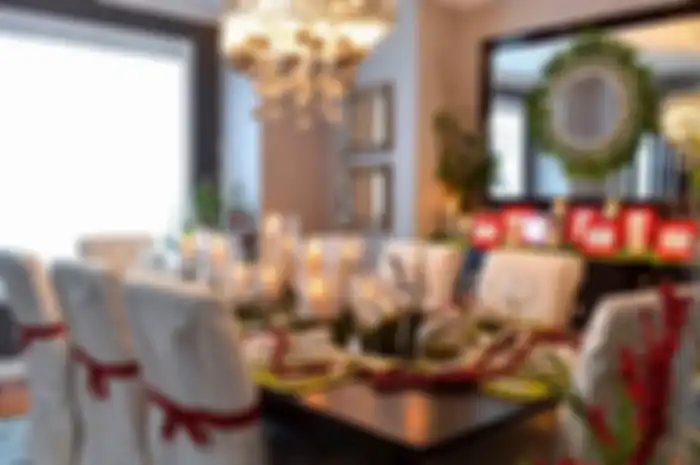 Dekorasi meja makan Natal