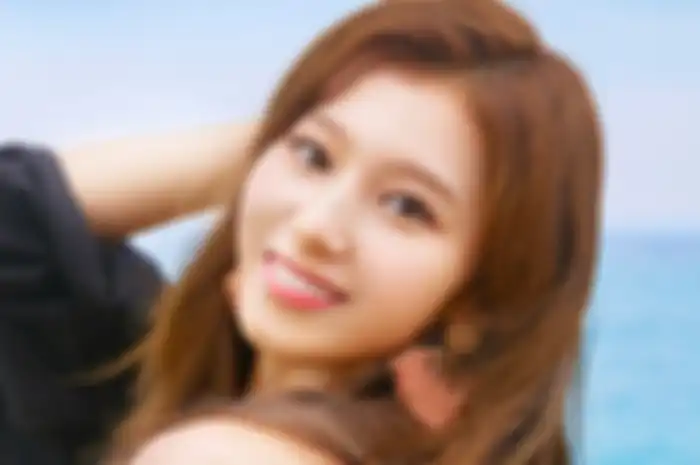 Sana 'TWICE'