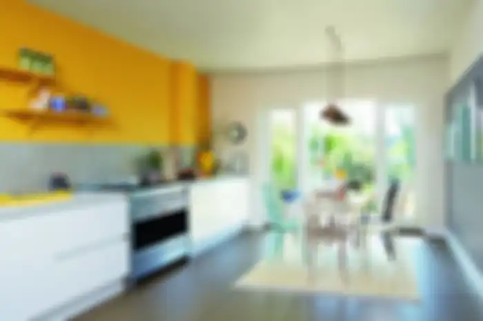 Dapur butuh cahaya yang adem, letak ventilasi terbaik di utara dan selatan. 