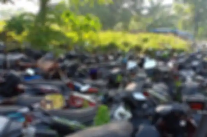 Motor hasil tilang yang berada di Teluk Pucung, Bekasi. Begini Cara Mengurus Motor Hasil Curian yang Terlantar