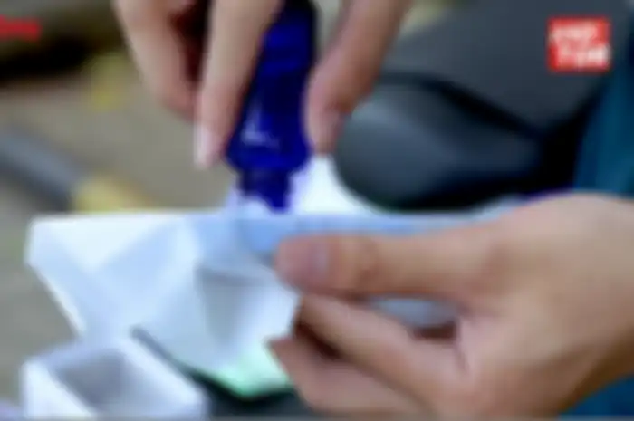 Tes cairan coating pada bodi motor