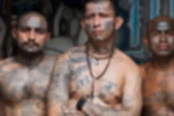 Geng kriminal bertebaran di mana-mana di seluruh muka Bumi ini. Tahukah Anda tentang Mara Salvatrucha atau yang lebih dikenal dengan MS-13?