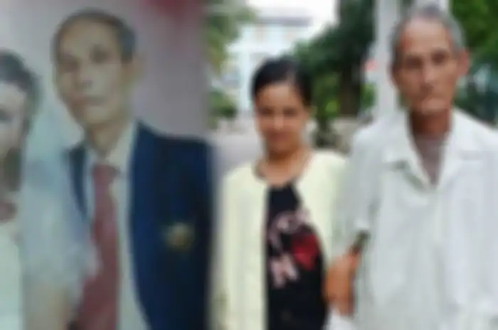 Terkadang kondisi keuangan adalah alasan utama bagi wanita mau menikahi seorang pria tanpa memandang kondisinya.