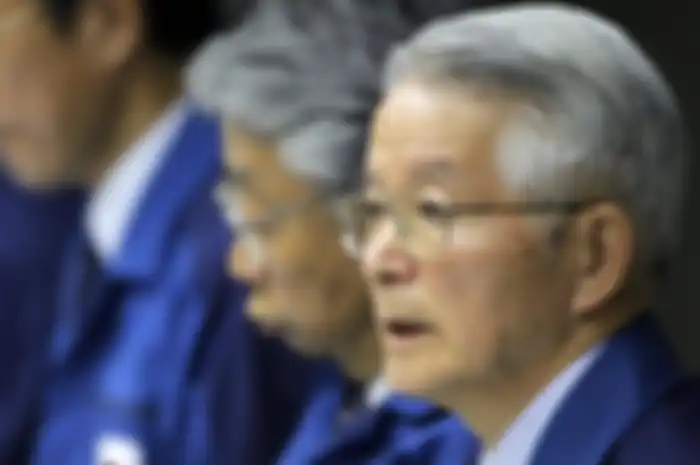 Mantan Chairman TEPCO, Tsunehisa Katsumata beserta dua mantan Vice President Ichiro Takekuro dan Sakae Muto hadapi tuntutan hukum akibat kelalaiannya dalam mencegah terjadinya bencana nuklir Fukushima pada 2011.