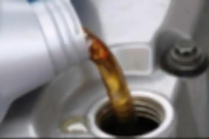 Motor jadul di bawah tahun 2000-an diisi oli sintetik apakah aman? Begini jawaban dari Pertamina Lubricants.