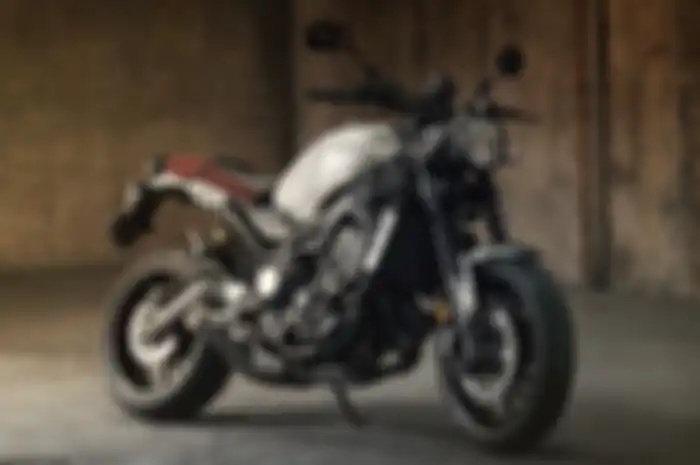 Yamaha XSR900 dengan tampilan naked classic