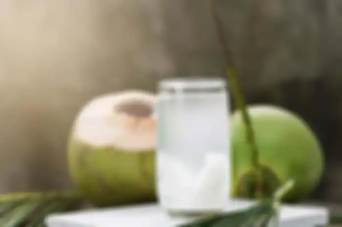 Pernahkah Anda mendengar mengenai rumor yang menyebutkan bahwa kelapa bisa menyembuhkan tumor dan kanker.