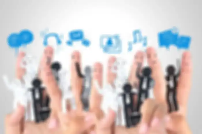 Beberapa platform media sosial menerapkan penapisan hoaks yang makin canggih untuk mencegah kabar bohong dan ujaran kebencian yang akan marak di 2019.
