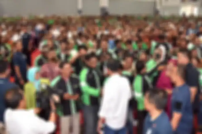 Jokowi saat bersilaturahmi dengan para pengemudi transportasi daring