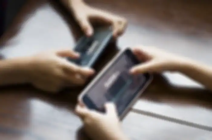 Bermain game di hape 