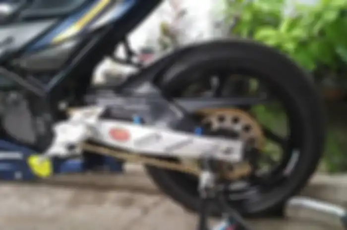 Swing arm R25 di CBR150R