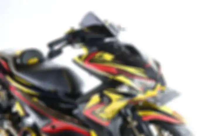 Area setang Aerox dengan Spion Bar end dan windshield black smoke