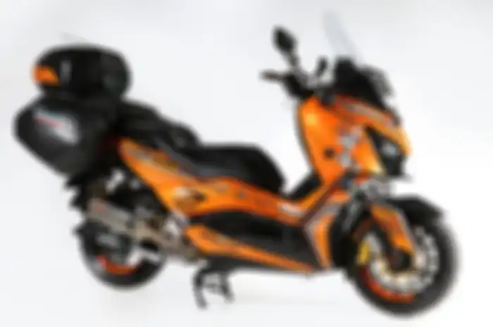 Yamaha XMAX pemenang Best Touring Look Customaxi Denpasar