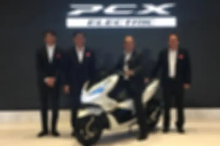 PT AHM resmi meluncurkan Honda PCX EV alias motor matik listrik, (31/1/2019)