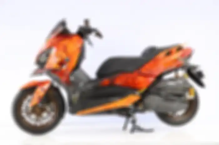 Yamaha XMAX pemenang Best Airbrush Customaxi Surabaya