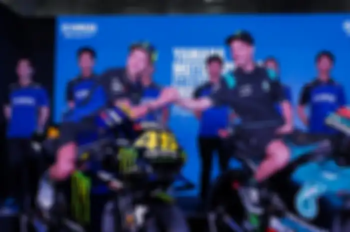 Valentino Rossi dan Franco Morbidelli pada acara Yamaha Motorsports Media Conference 2019