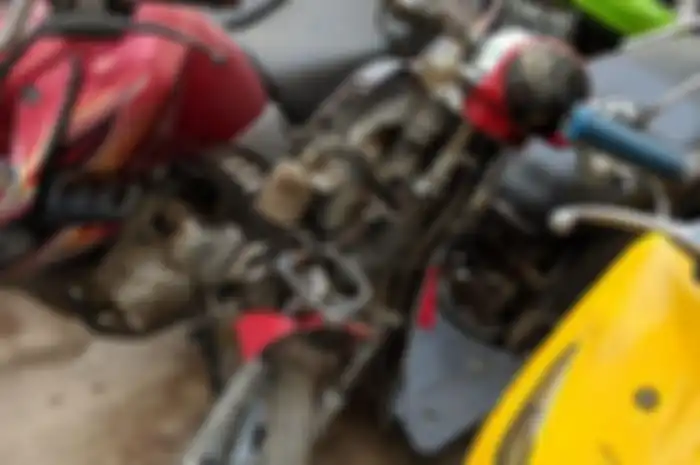 Honda Scoopy hancur