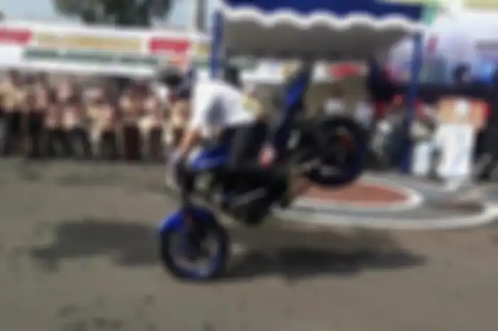 Freestyle motor di Mapolres Cimahi.&nbsp;