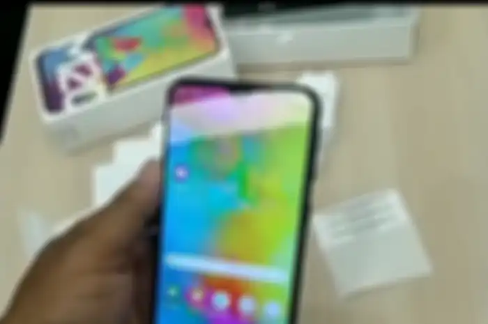 Layar Lega Galaxy M20