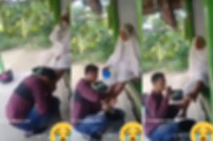 Seorang anak membasuk kaki ibunya dan meminum air bekas cuci kaki ibunya.