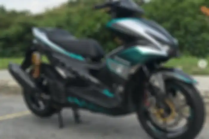 Modifikasi Yamaha Aerox 155 dengan livery tim Petronas Yamaha SRT MotoGP