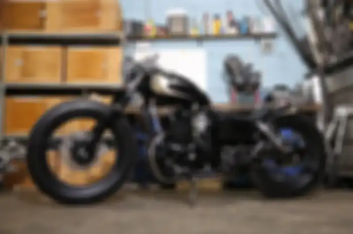 Modifikasi Benelli Patagonian Eagle Bobber Katros Garage
