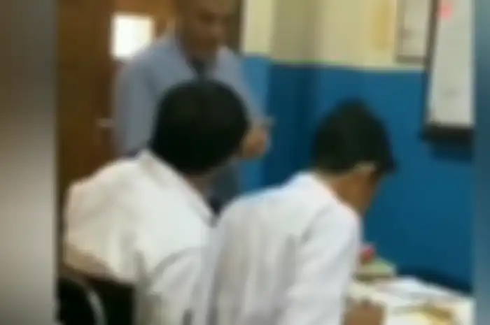 Video anak SMA berkata kasar sama gurunya
