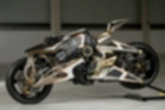 Suzuki GSXR 1100