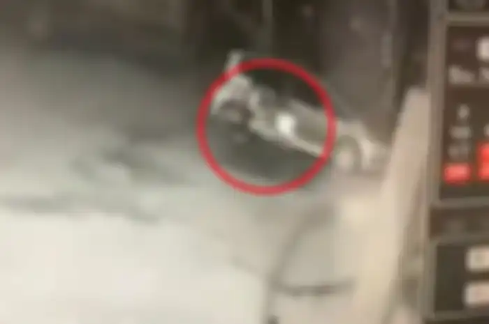 Penampakan motor jalan sendiri gak ada yang naikin