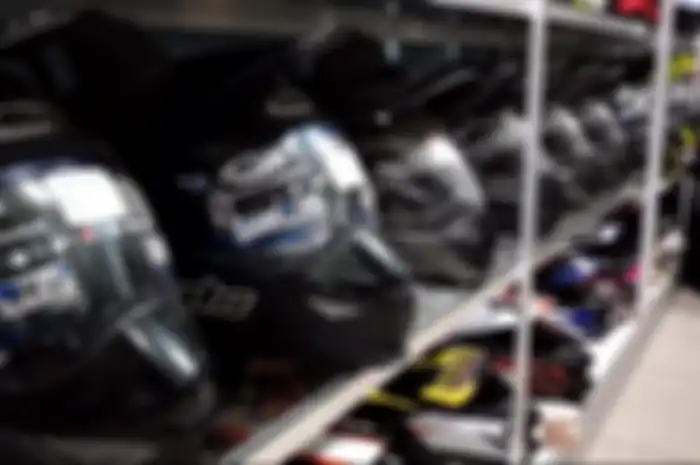 Biaya jasa servis helm di Bengkel Helm