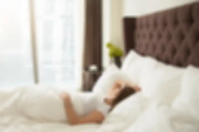 Engga Perlu Susah-susah, Tinggal Siapkan Garam dan Sabun Cuci Piring, Noda Menstruasi di Sprei Hilang Sekejap!