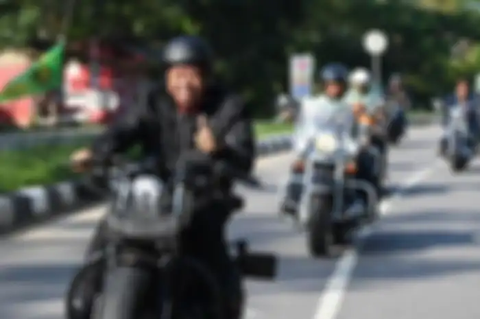 Muchammad Romahurmuziy ternyata suka naik Harley-Davidson