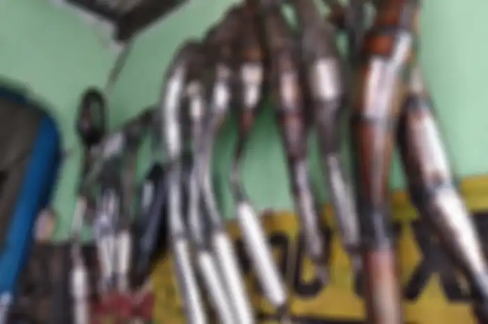 Knalpot motor