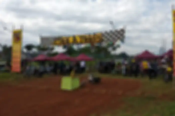 Seru motor vintage diajak balap cakar tanah di sirkuit Krukut Depok, (17/3/2019)