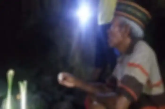 Ritual yang dilakukan sebelum masuk gua