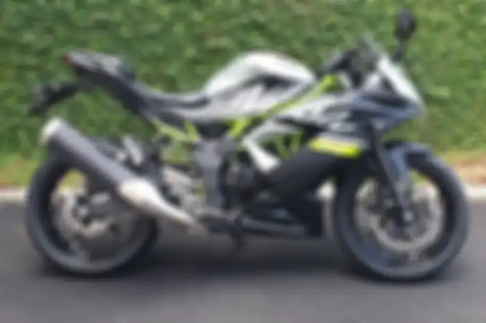 Kawasaki Ninja 250SL. Kawasaki Ninja 250SL Kondisi Baru Dijual Seharga Yamaha NMAX, Buruan Langsung Samperin ke Dealer